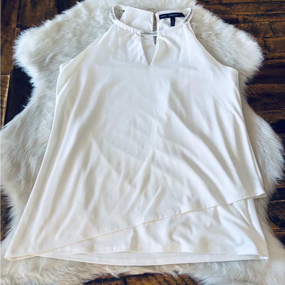 White House Black Market Cream Sleeveless Blouse